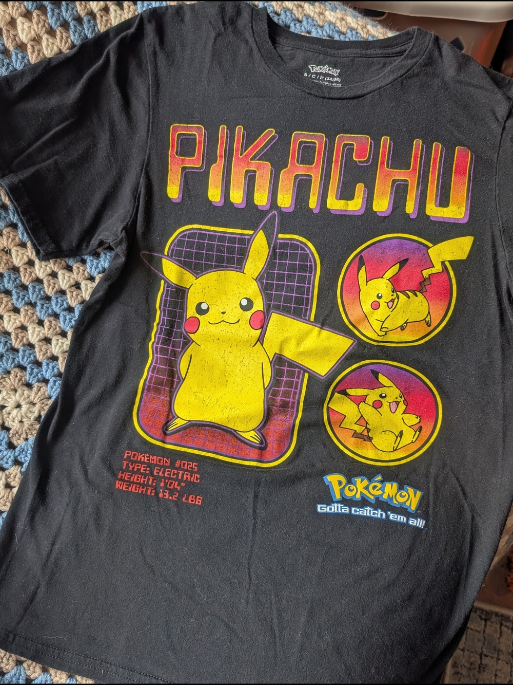 Pokemon Black Short Sleeve T-Shirt Pikachu Retro Pokedex Graphics Men's Small